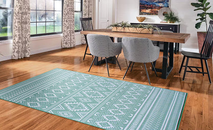 Emerald Oasis - Machine-Washable Indoor/Outdoor Rug