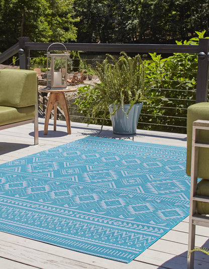 Aqua Breeze - Machine-Washable Indoor/Outdoor Rug