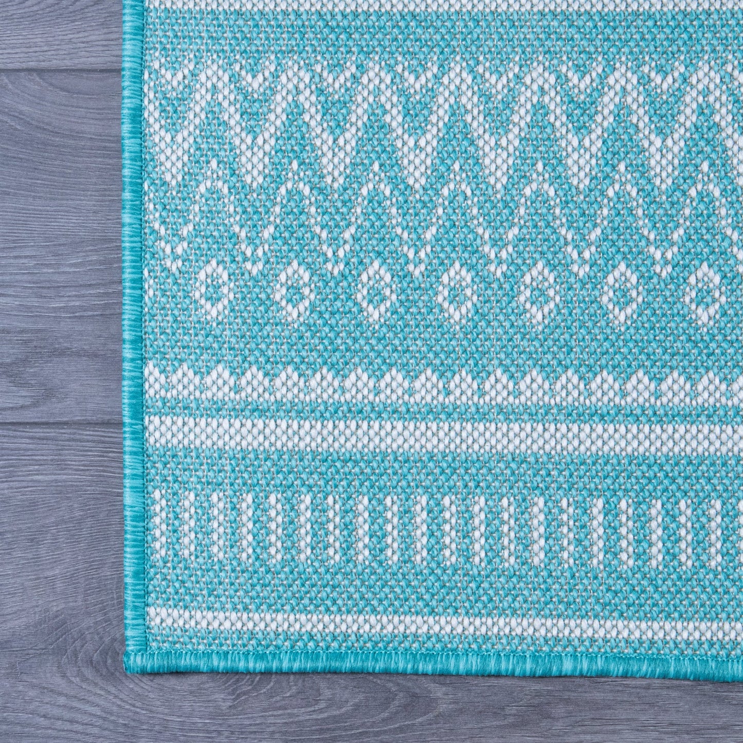 Aqua Breeze - Machine-Washable Indoor/Outdoor Rug