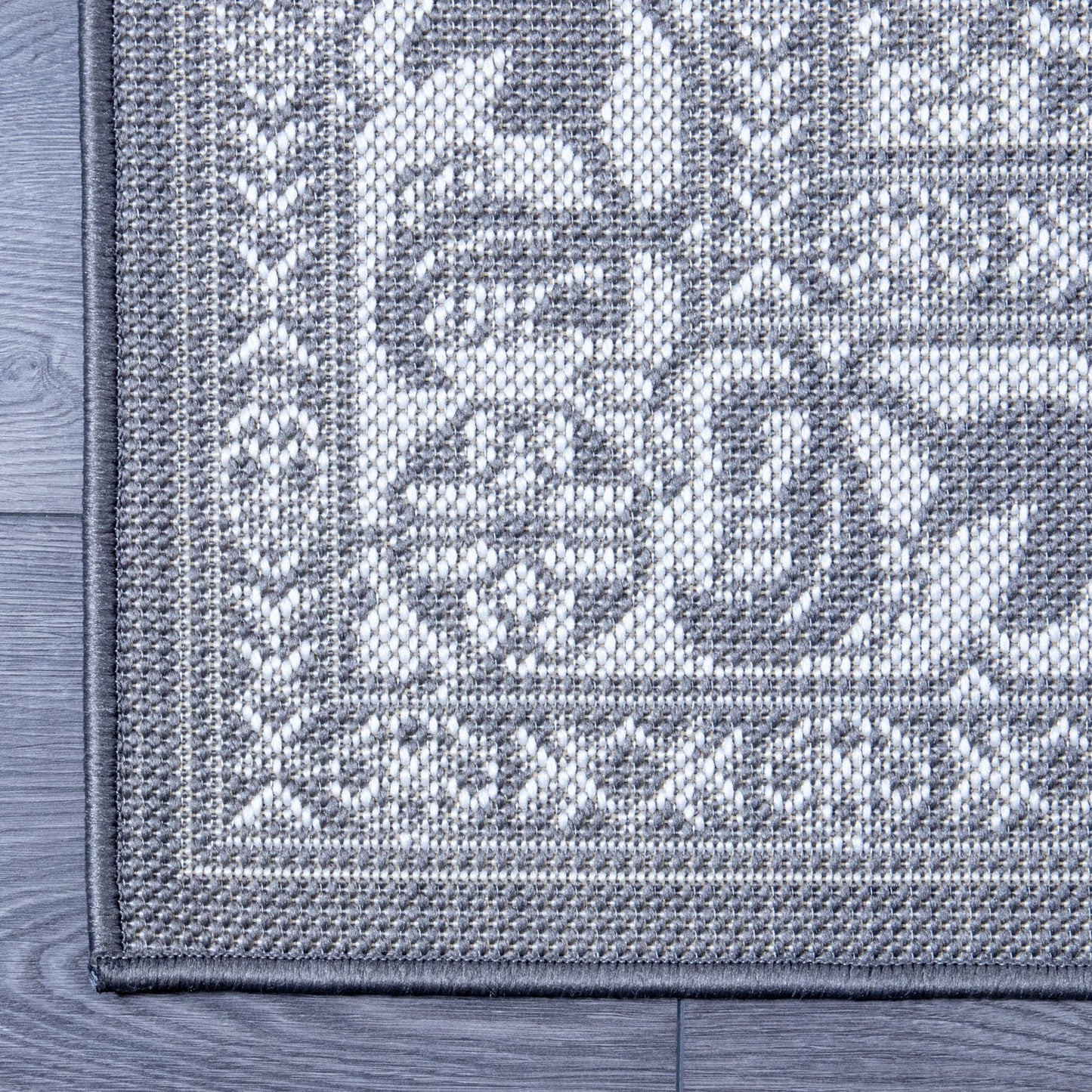 Silver Lining - Machine-Washable Indoor/Outdoor Rug