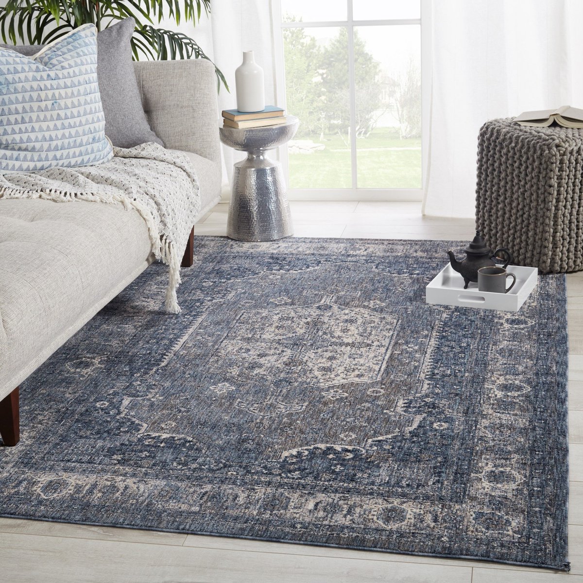 Midnight Elegance Indoor/Outdoor Dark Blue/Gray Runner Rug